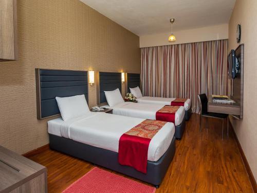 דובאי Oasis Deira Hotel מראה חיצוני תמונה