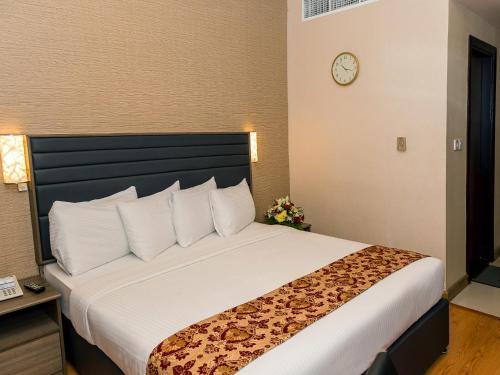 דובאי Oasis Deira Hotel מראה חיצוני תמונה
