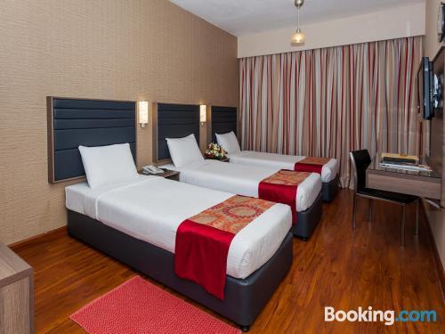 דובאי Oasis Deira Hotel מראה חיצוני תמונה